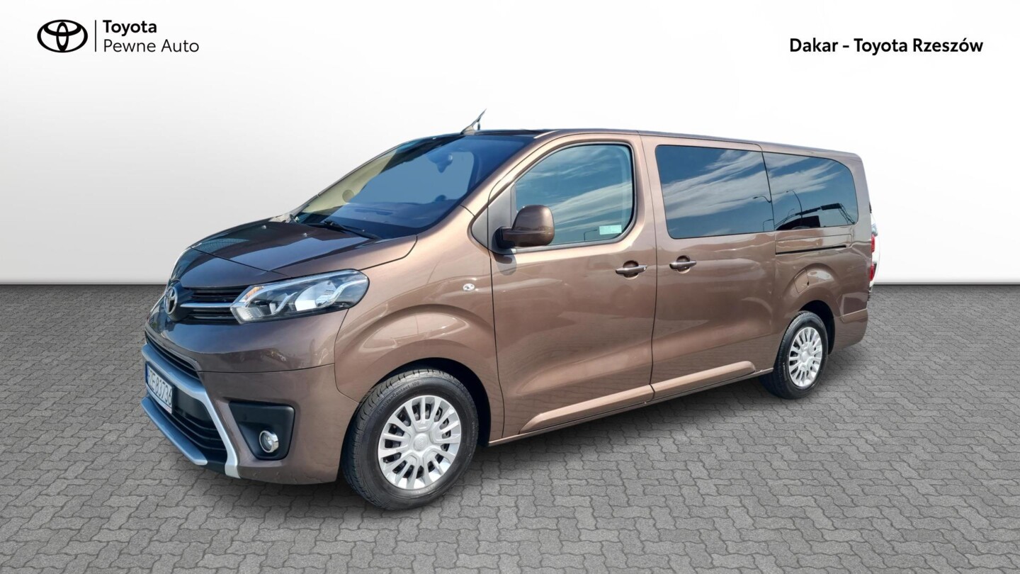 Toyota PROACE