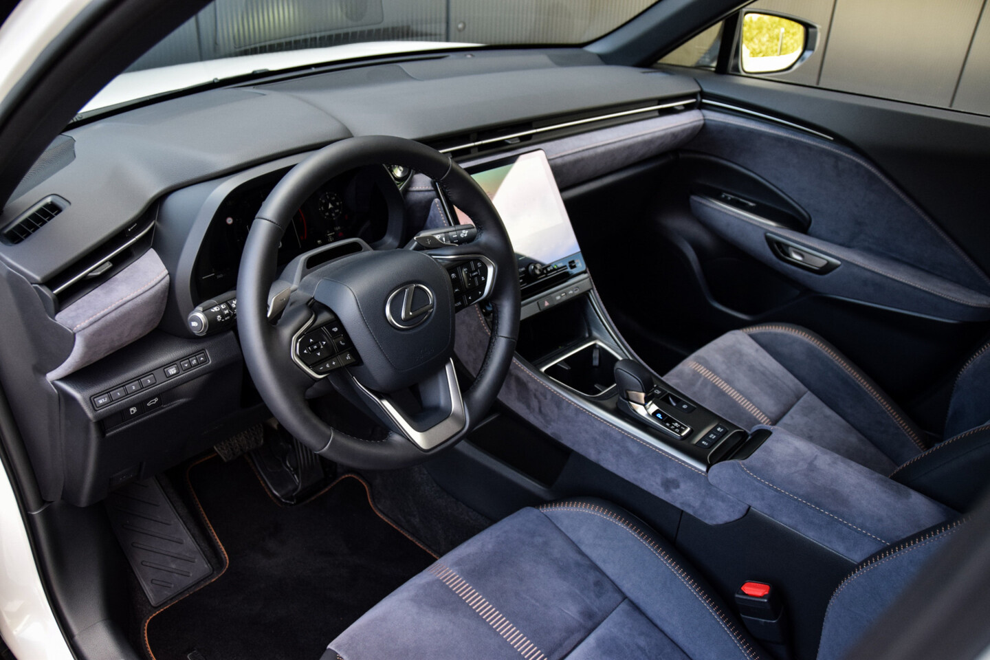 Lexus LBX