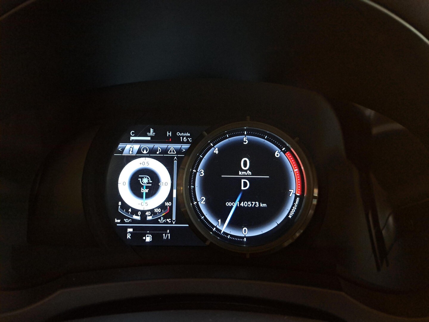 Lexus IS