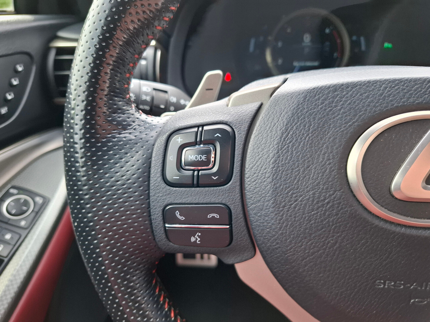 Lexus RC