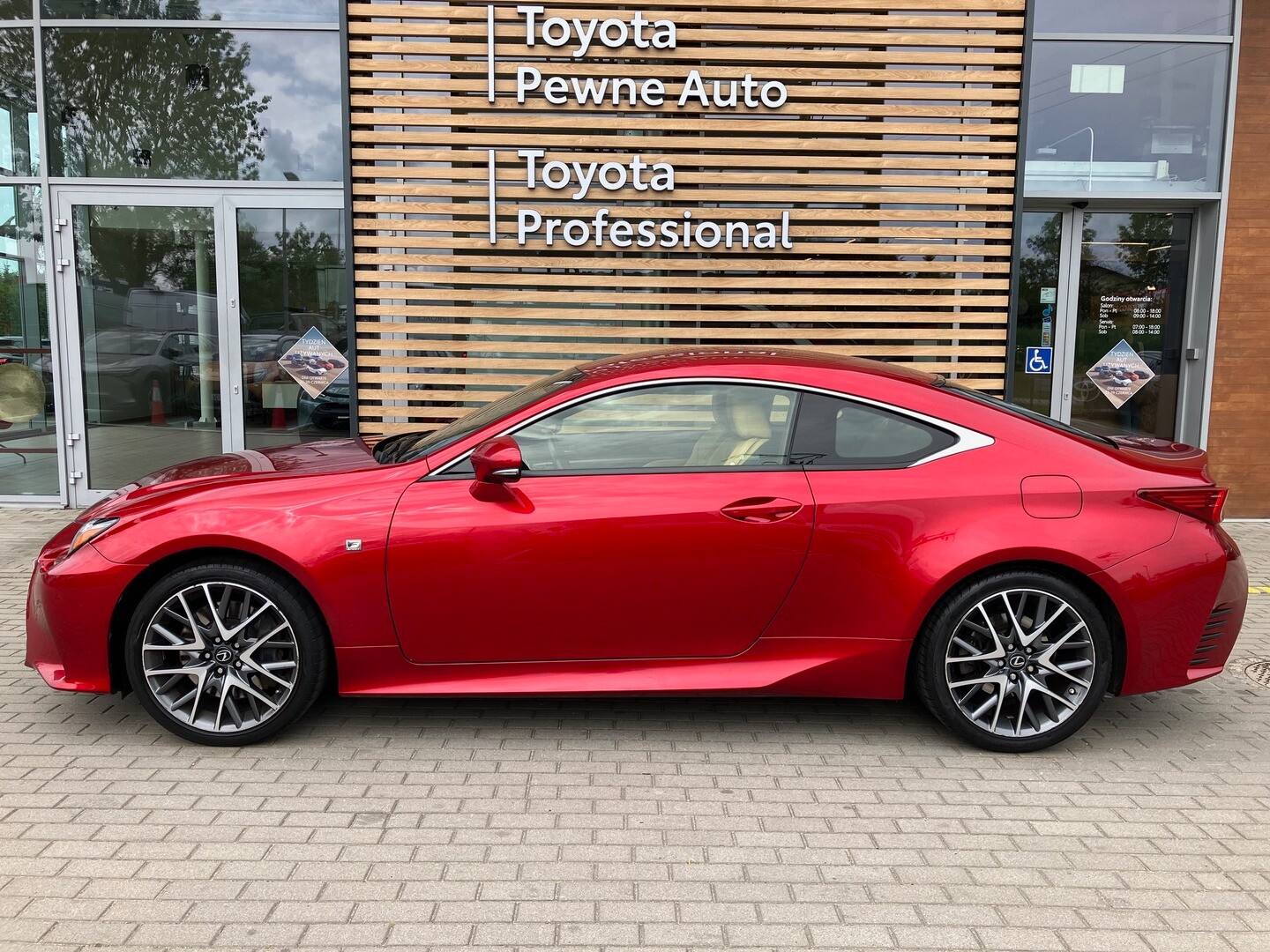 Lexus RC