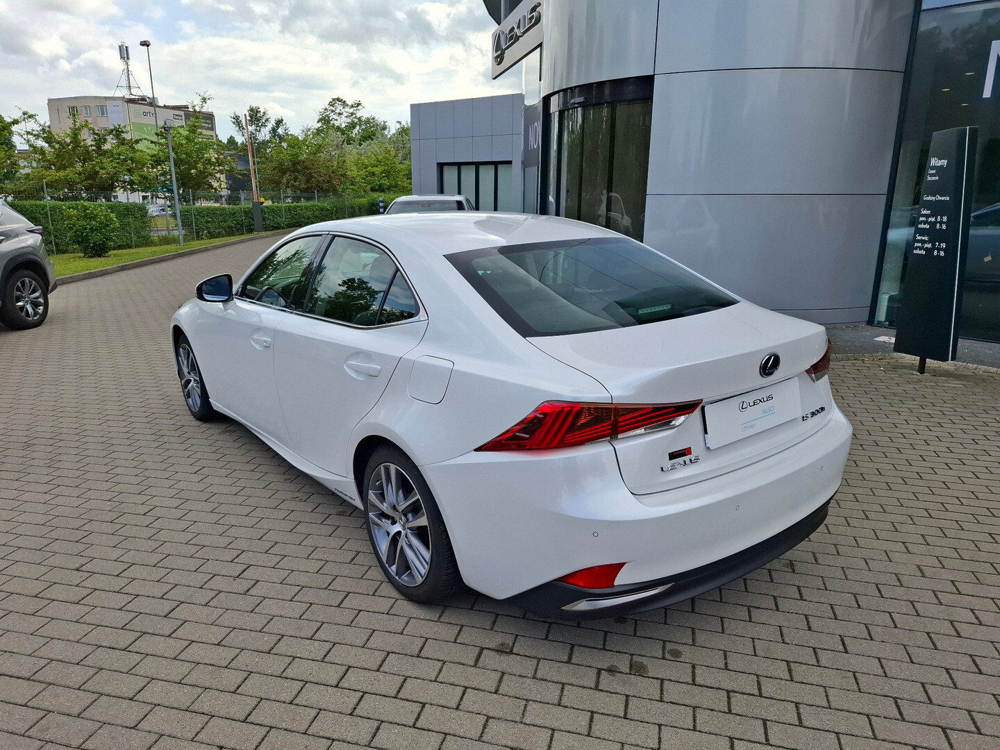 Lexus IS
