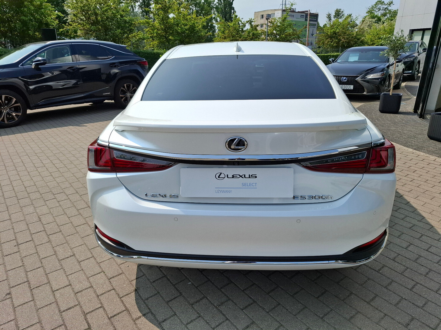 Lexus ES