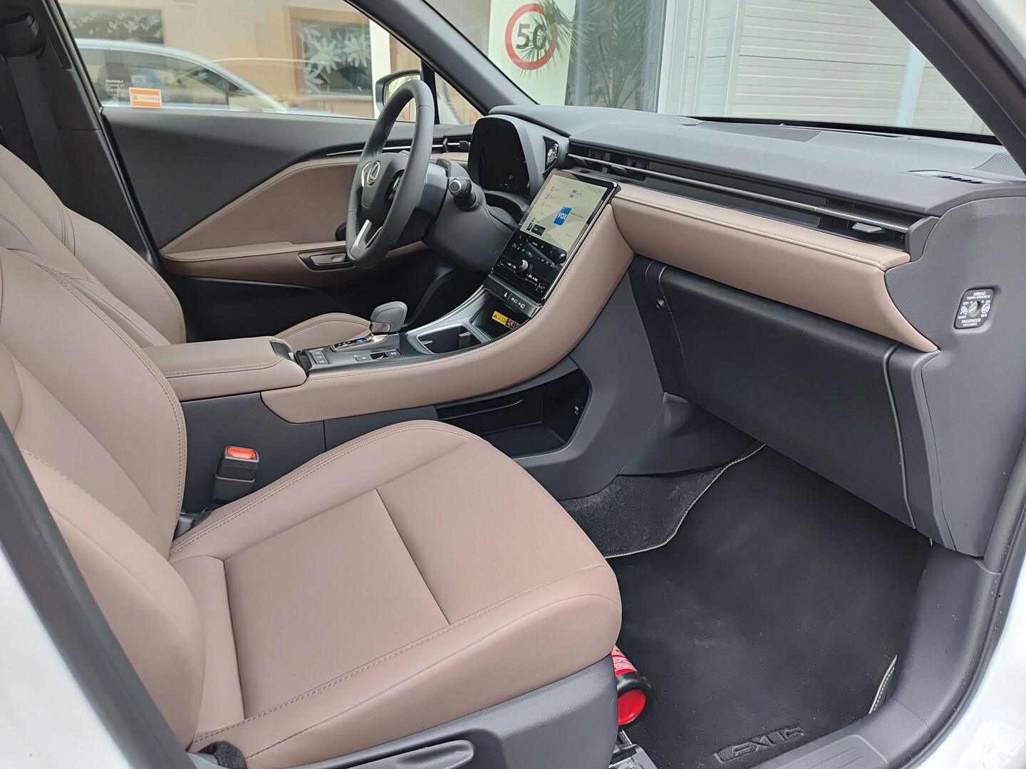Lexus LBX