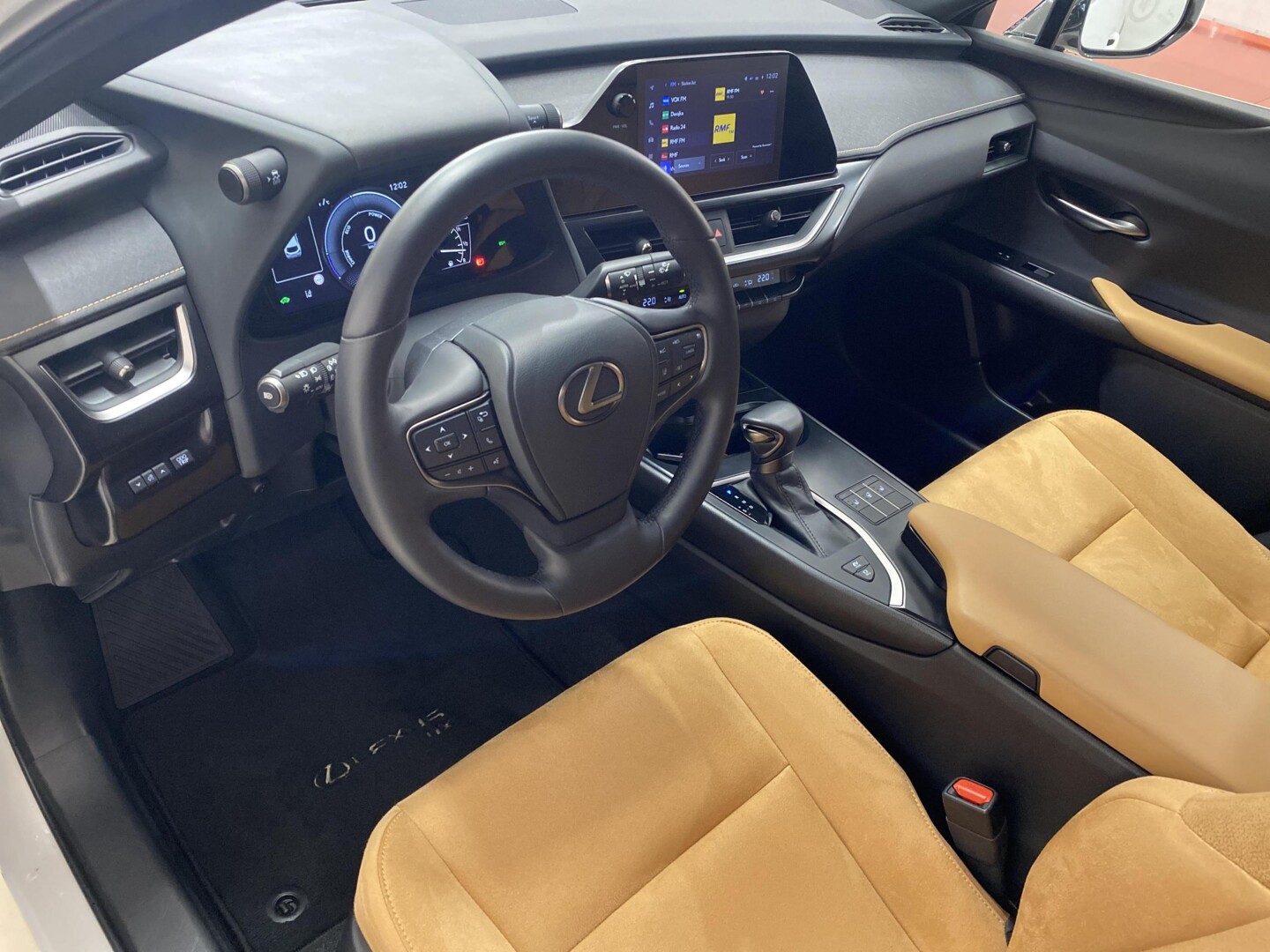 Lexus UX