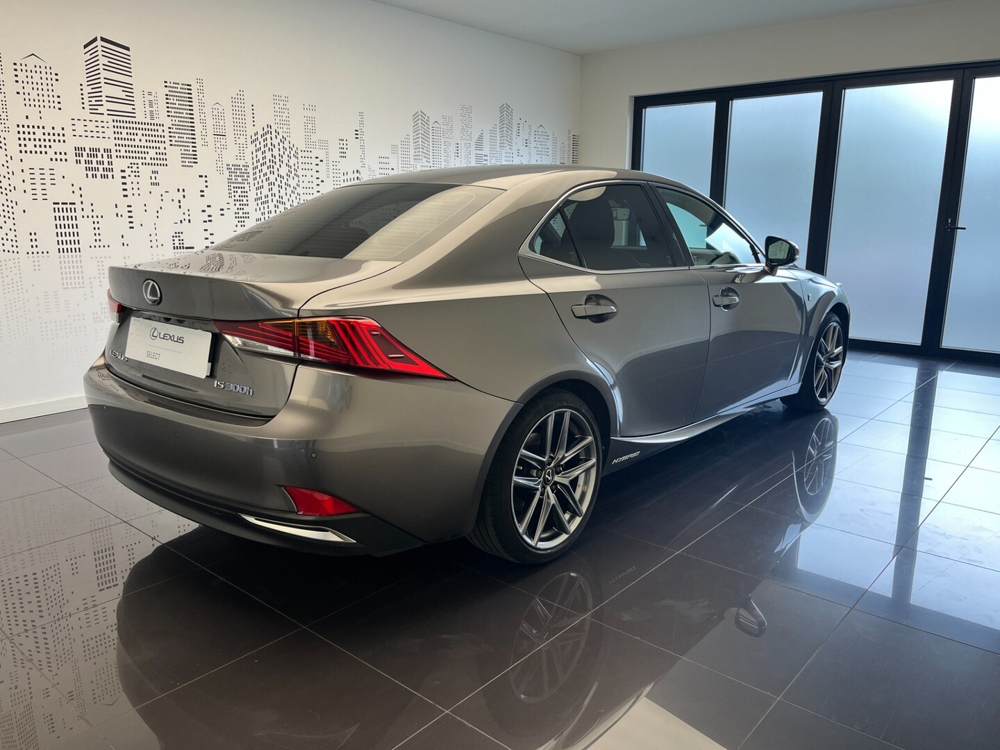 Lexus IS