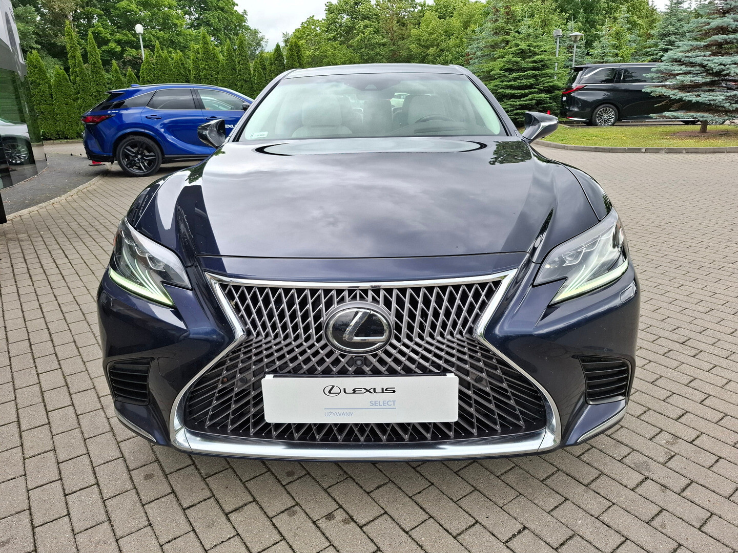 Lexus LS
