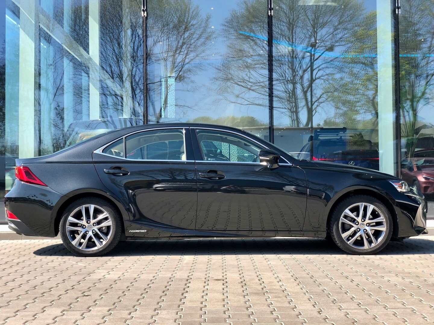 Lexus IS