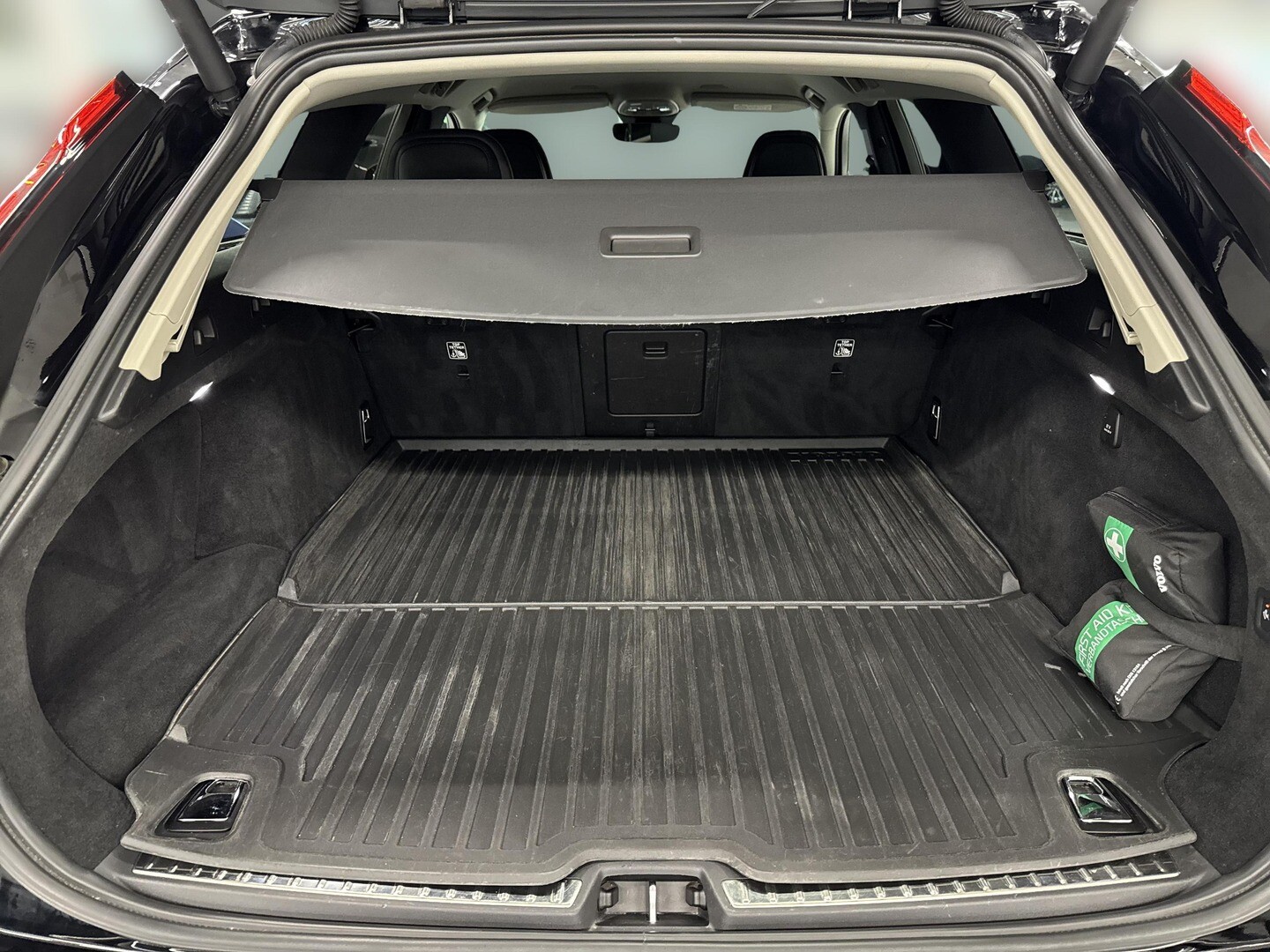 Volvo V90