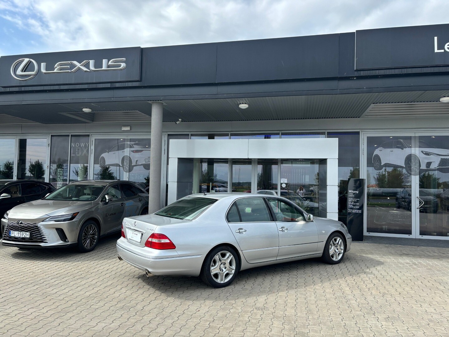 Lexus LS