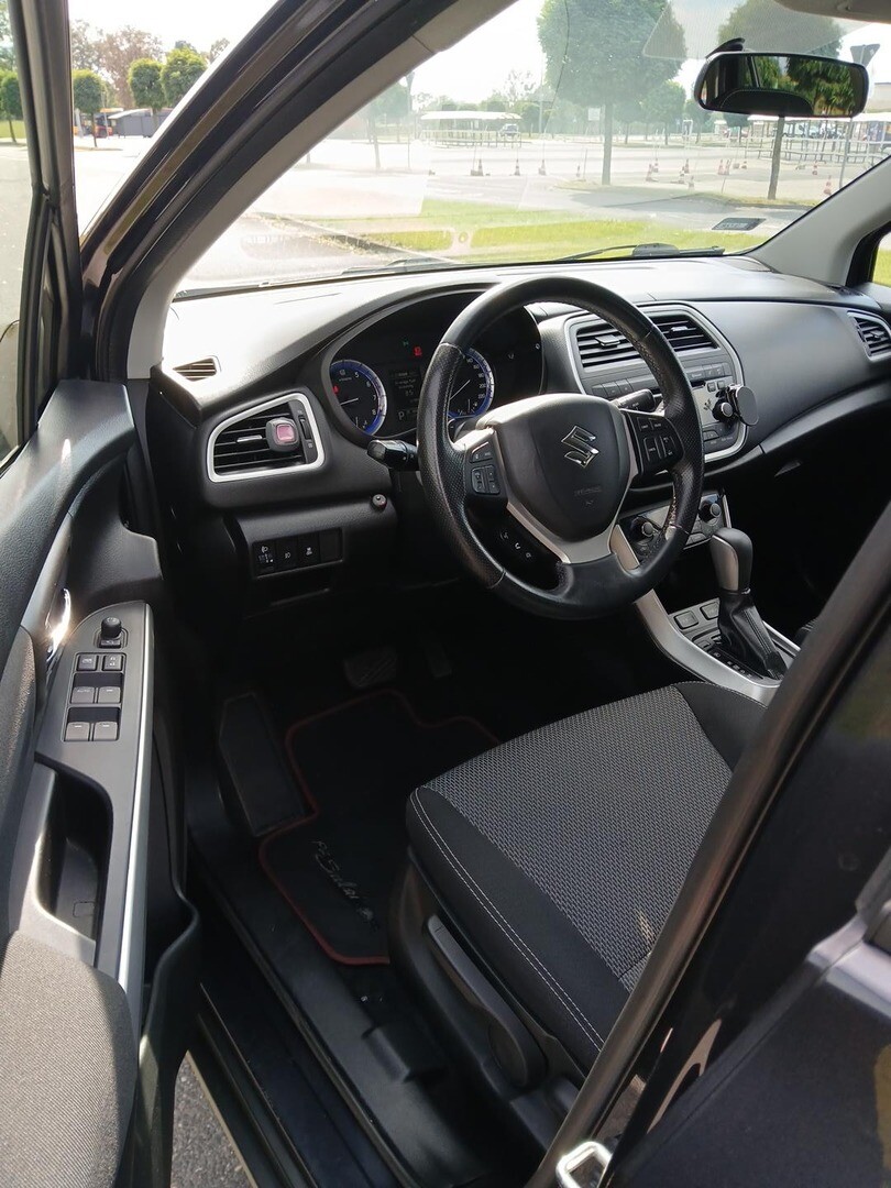 Suzuki SX4