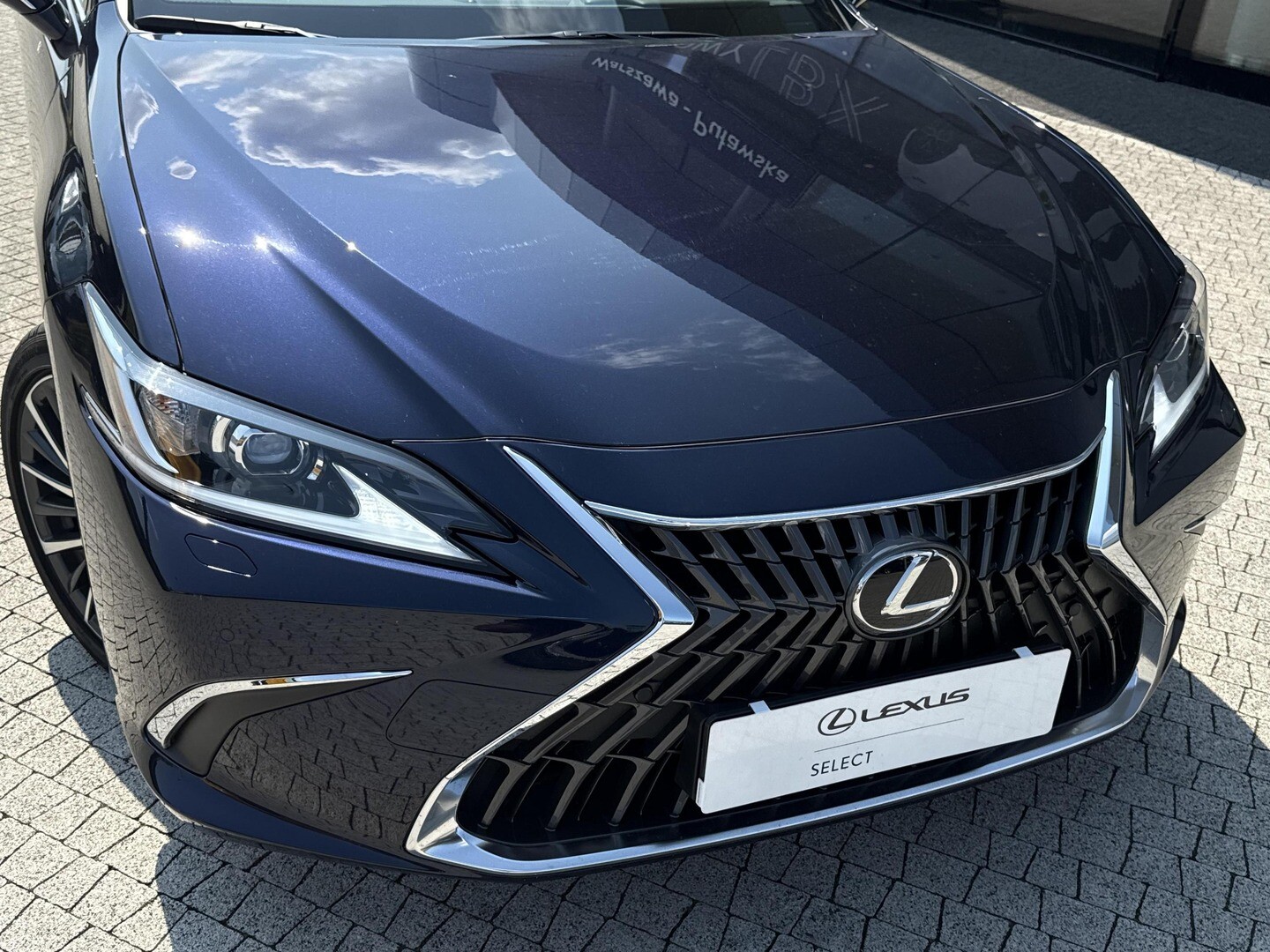 Lexus ES