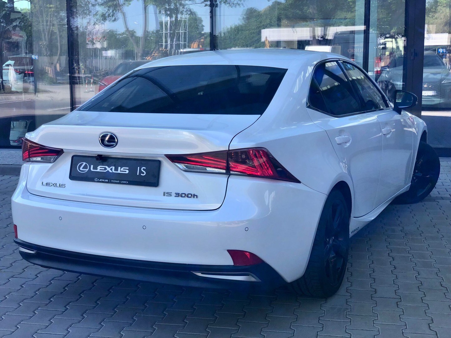 Lexus IS