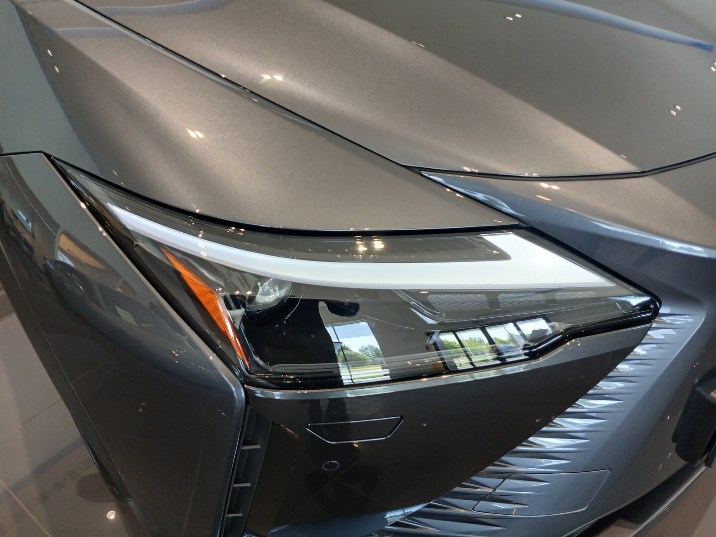 Lexus RZ