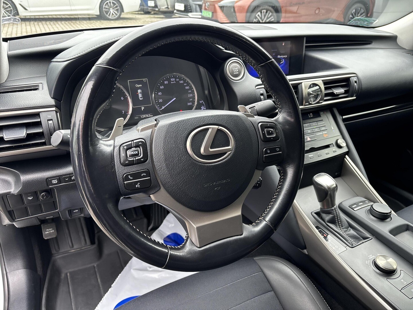 Lexus IS