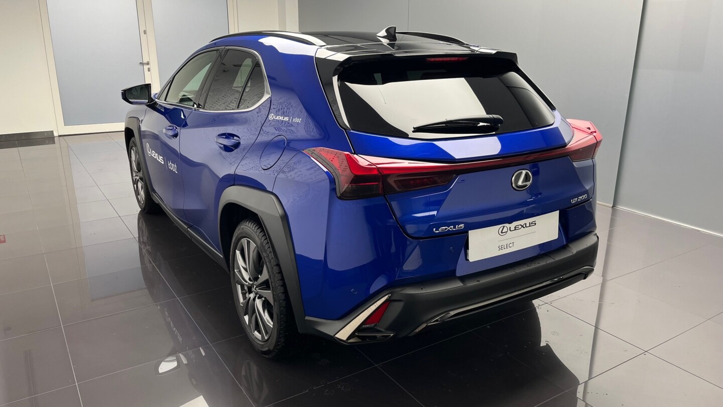 Lexus UX