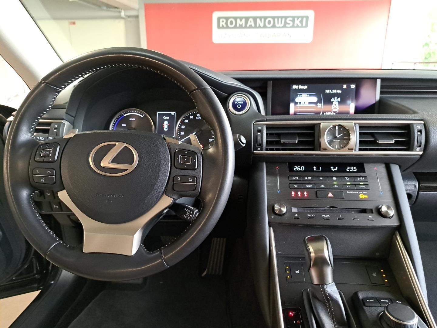 Lexus IS