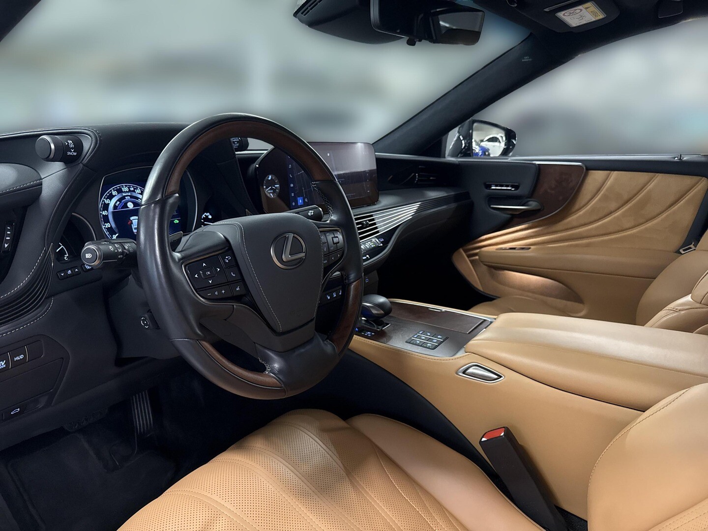 Lexus LS