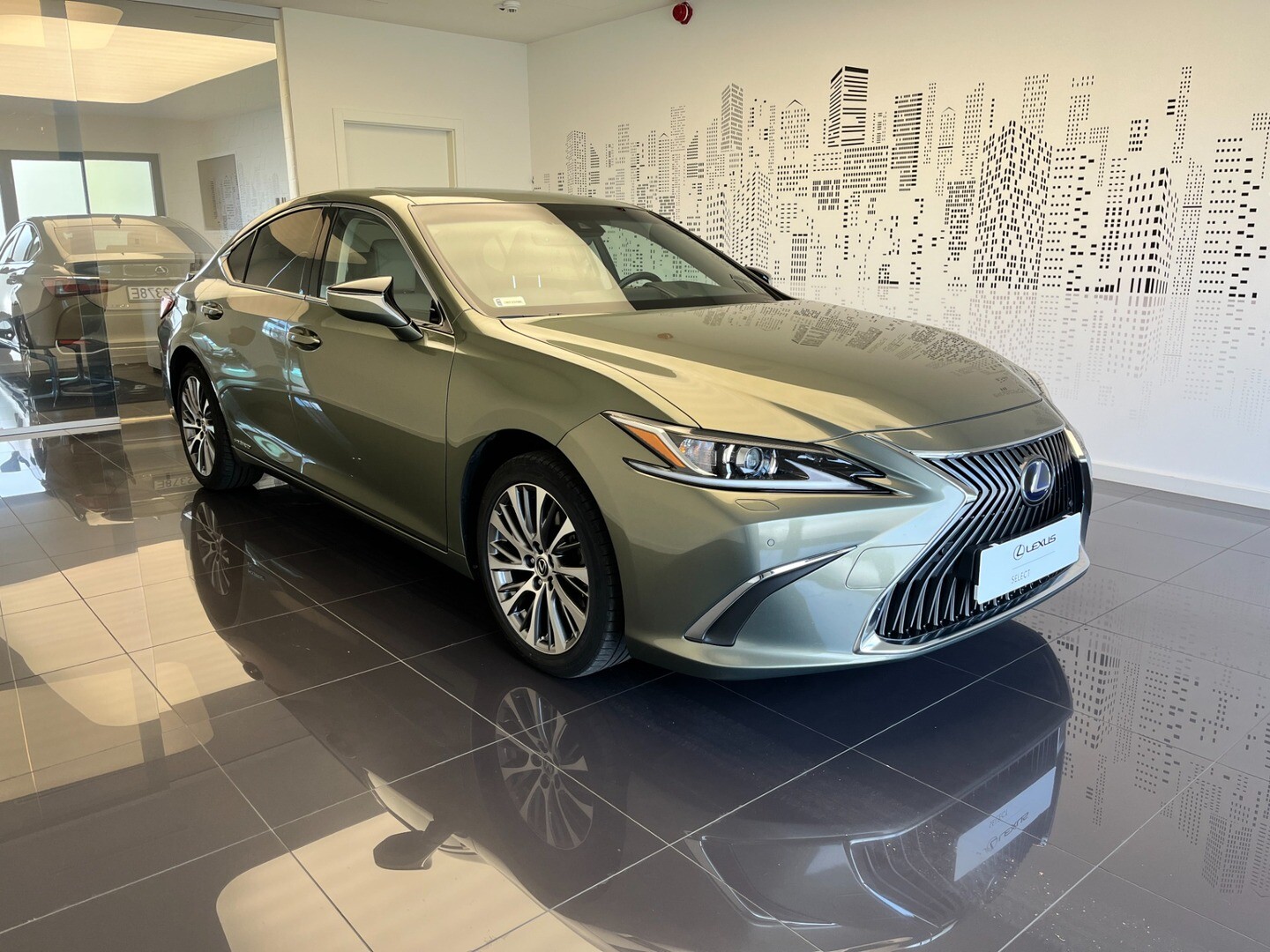 Lexus ES