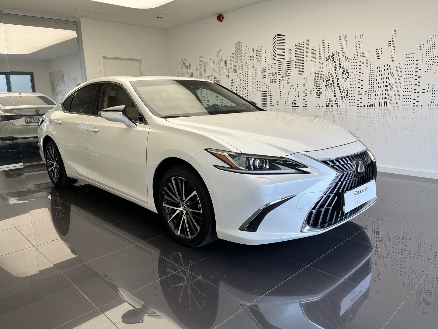 Lexus ES
