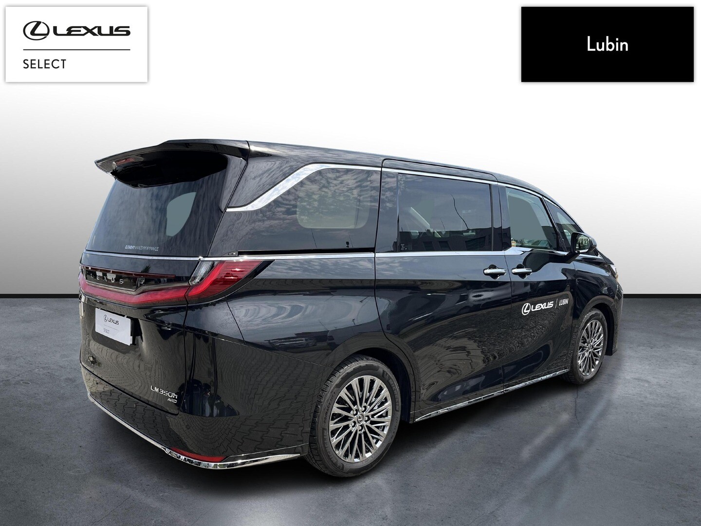 Lexus LM
