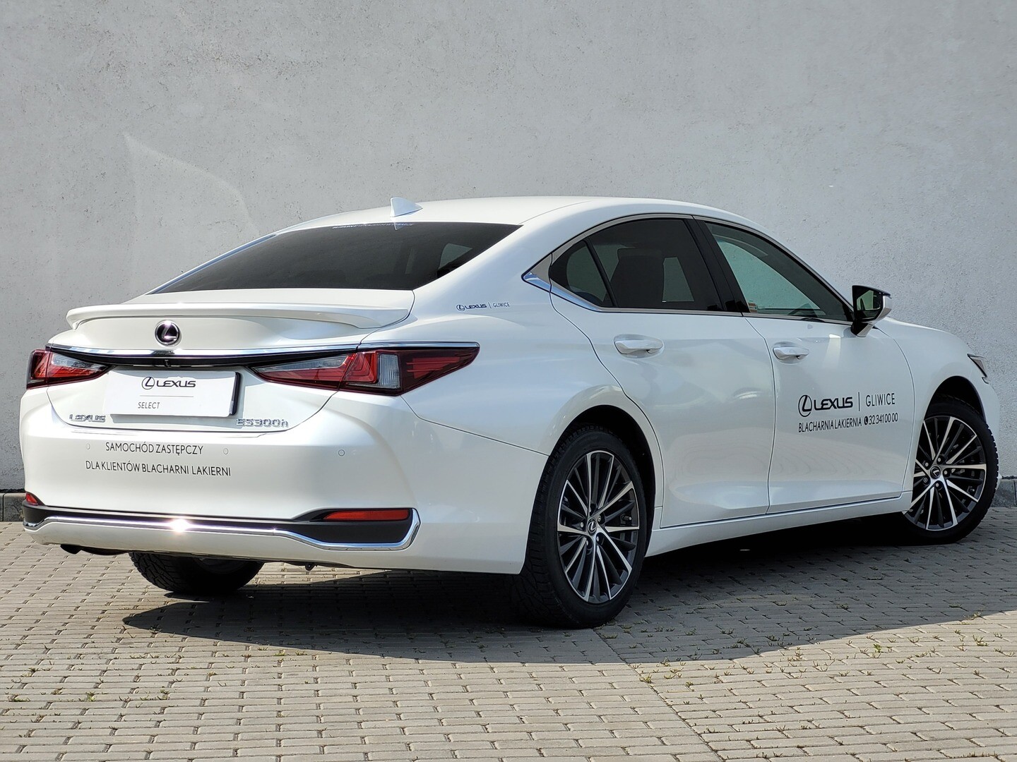 Lexus ES