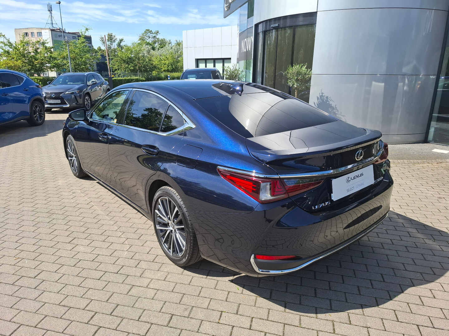 Lexus ES