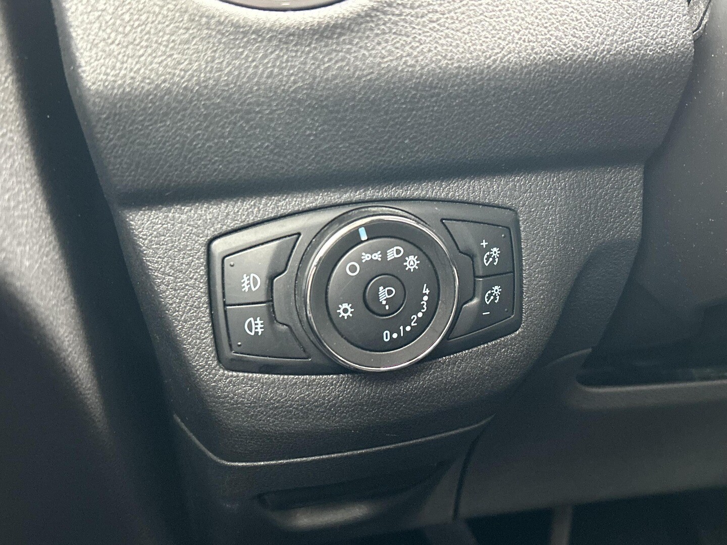 Ford Courier
