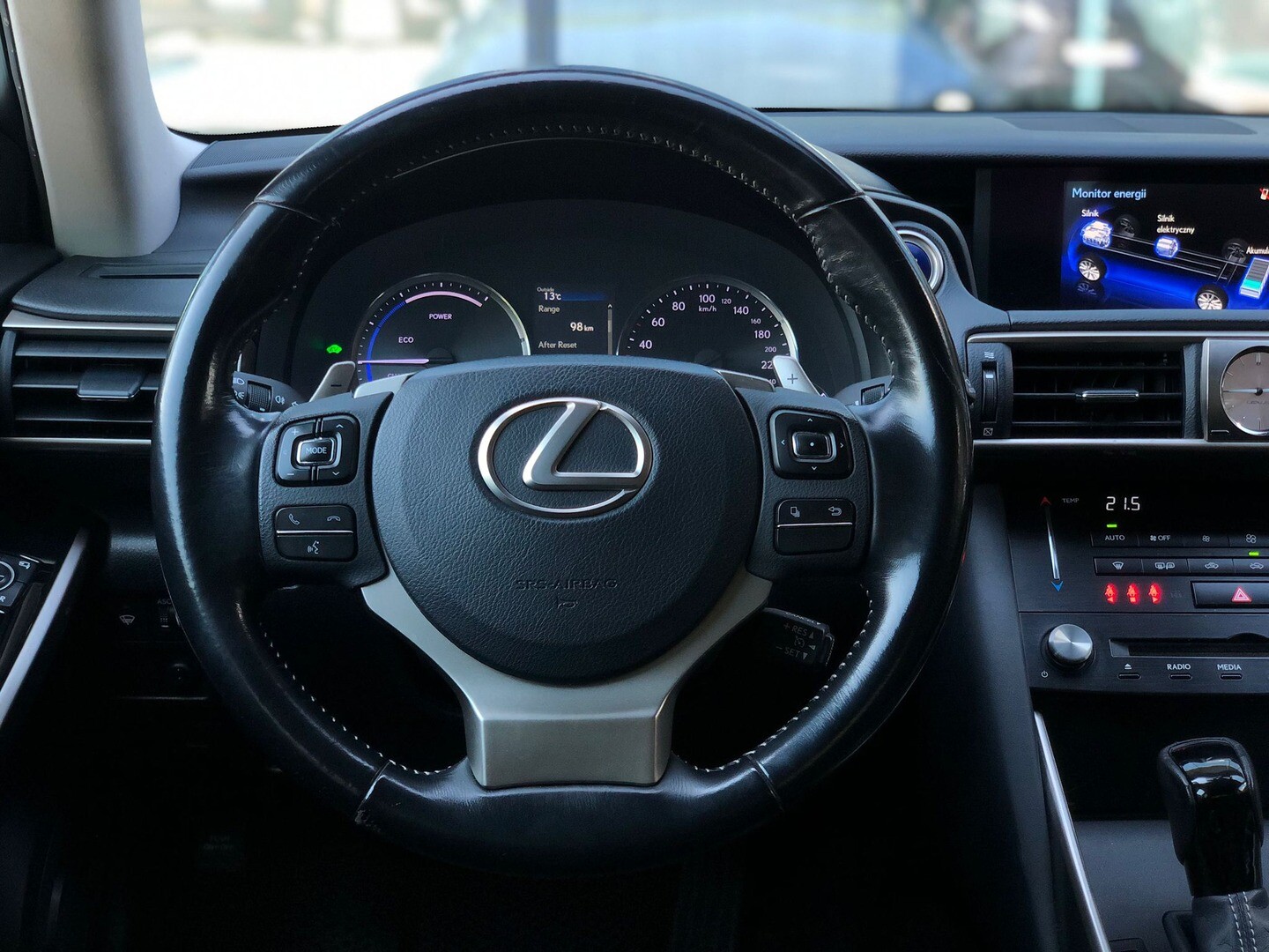 Lexus IS