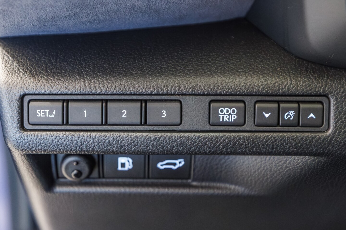 Lexus Inny