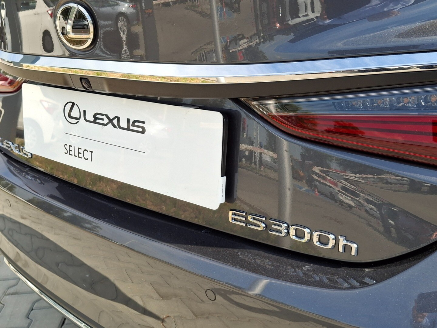 Lexus ES