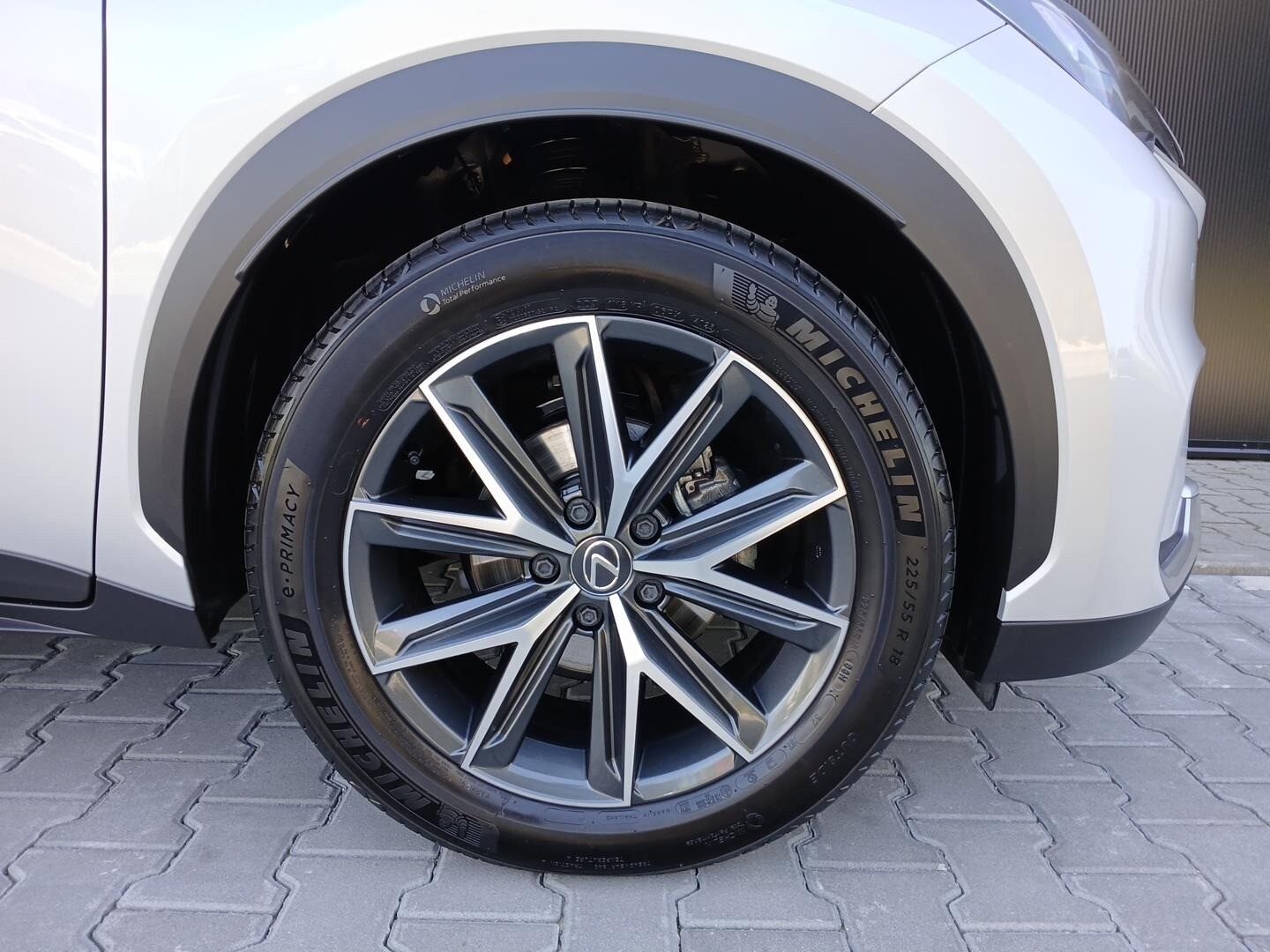 Lexus LBX