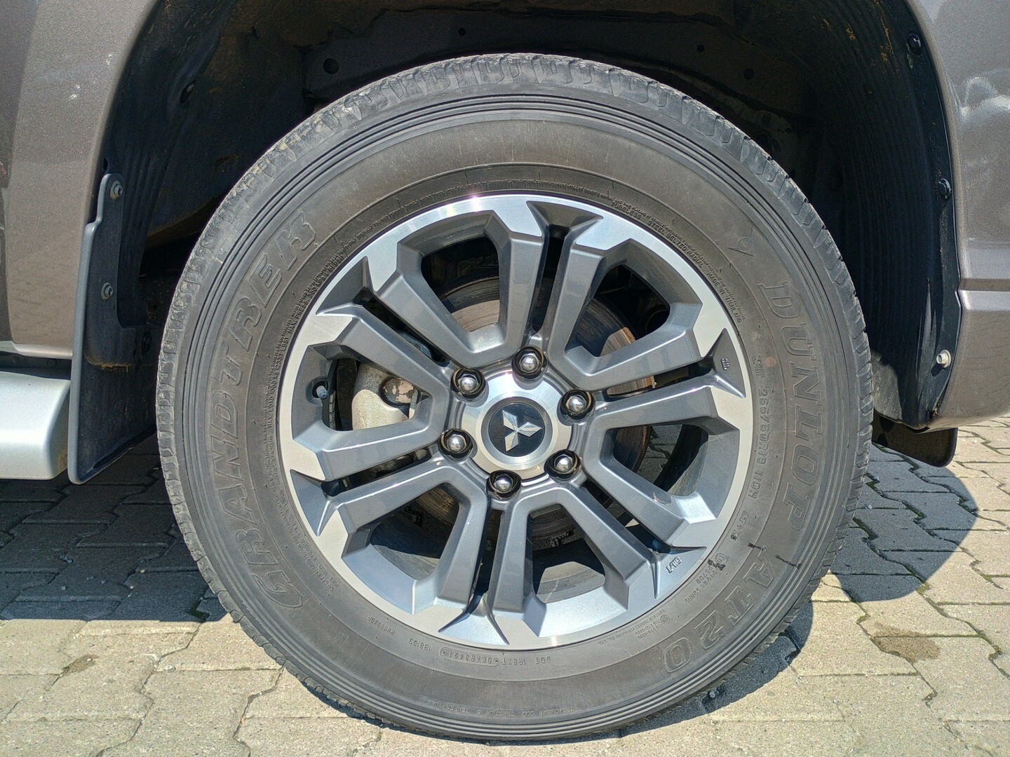 Mitsubishi L200