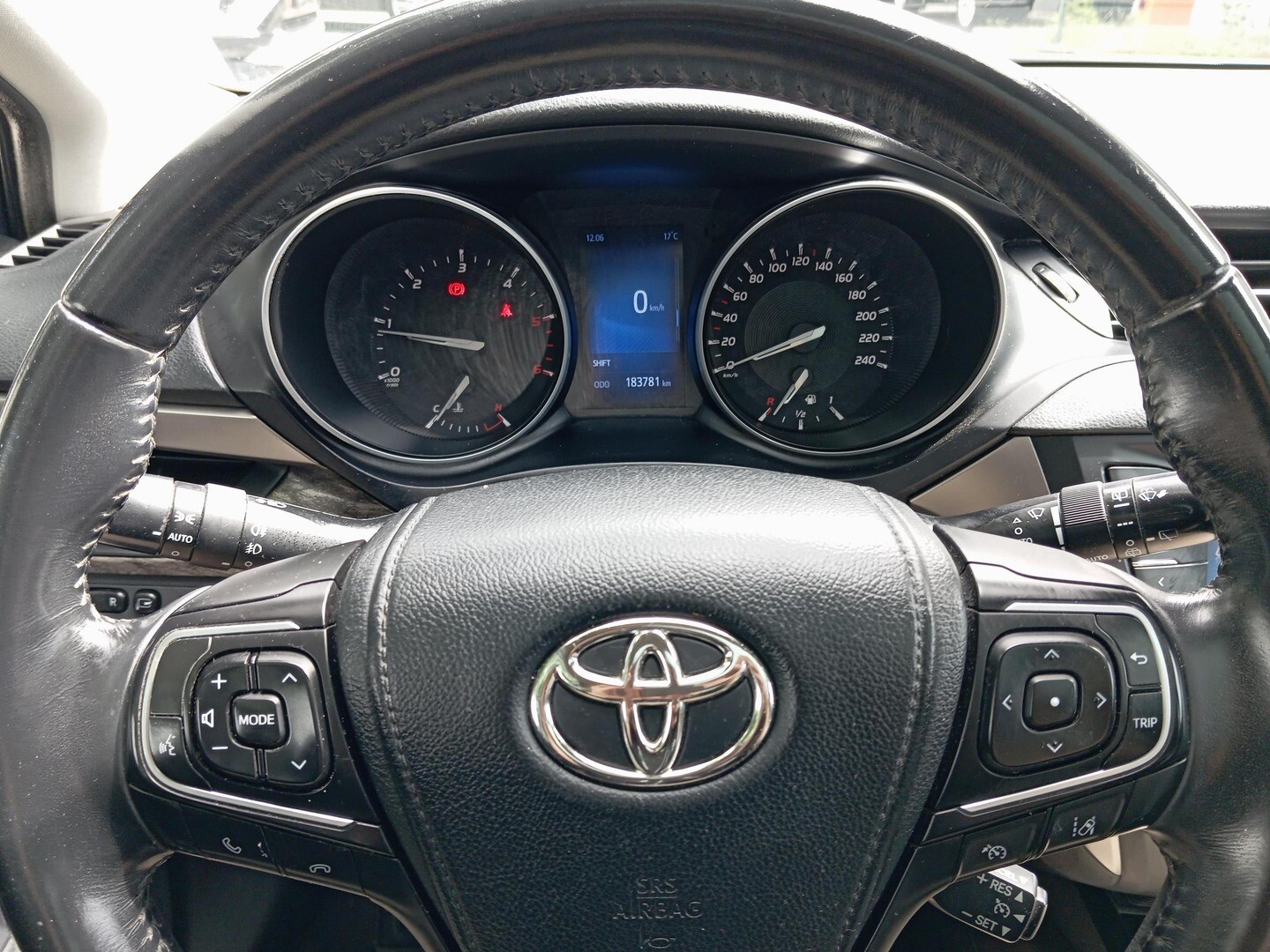 Toyota Avensis
