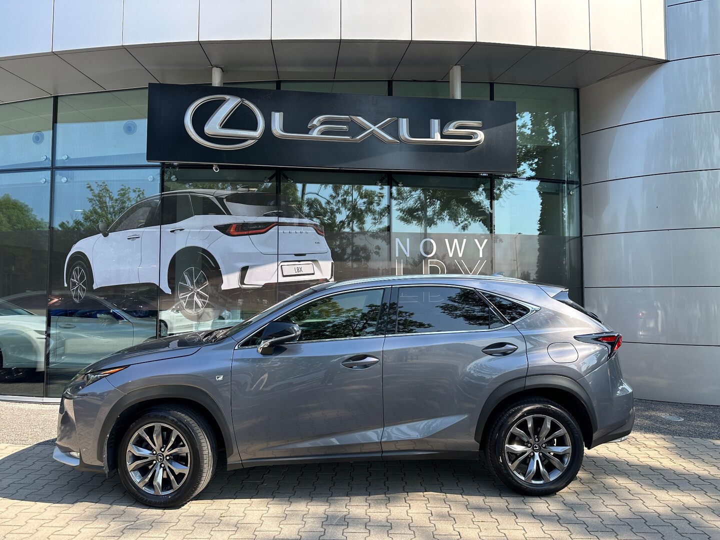 Lexus NX