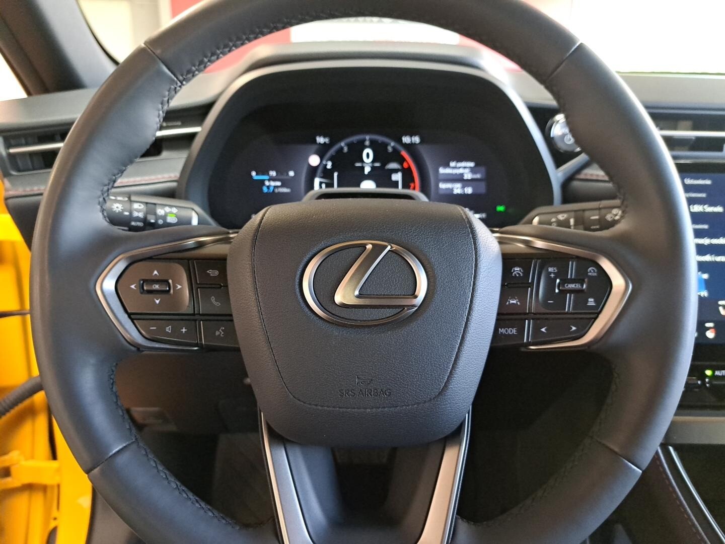 Lexus LBX