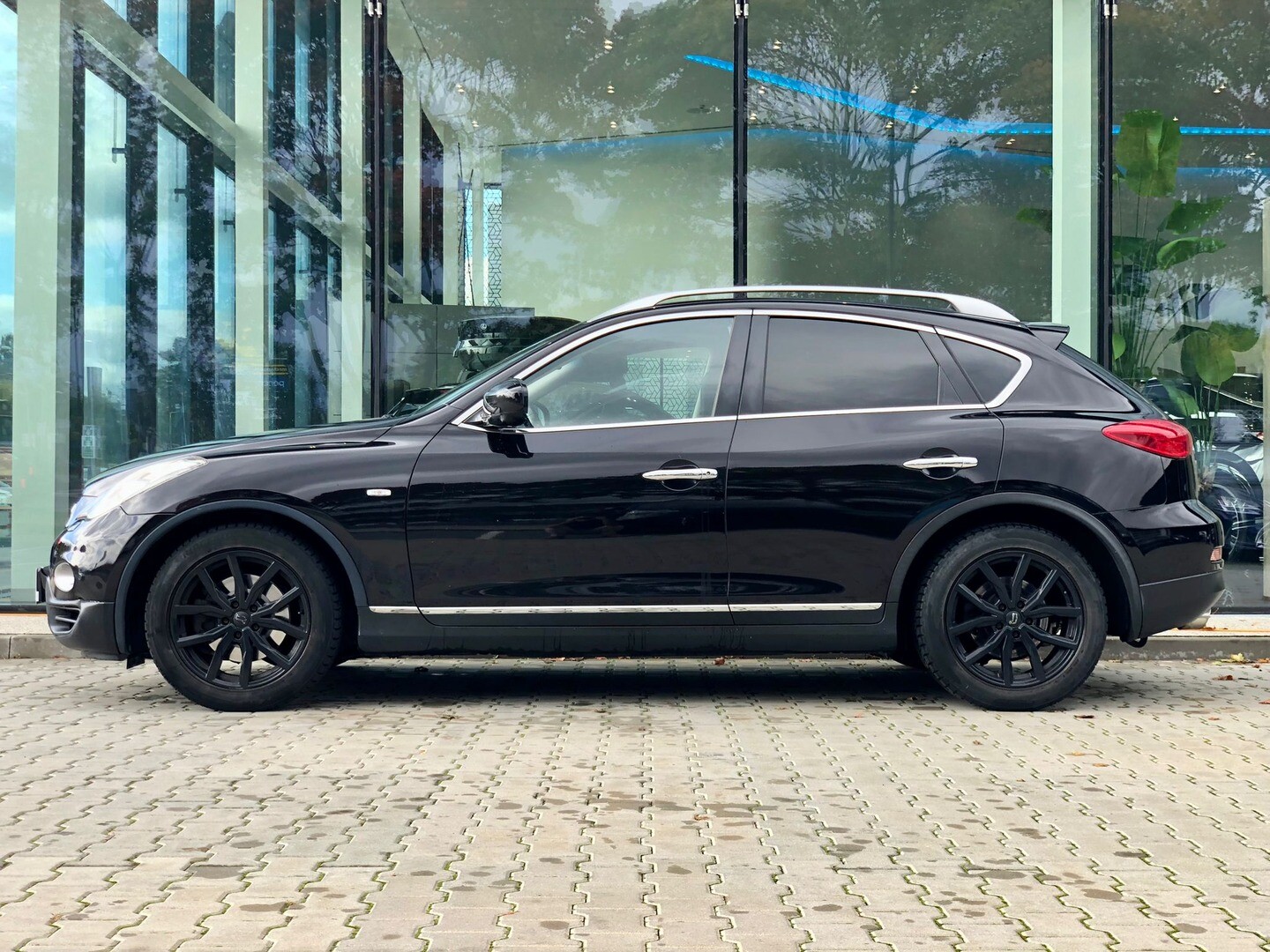 Infiniti EX