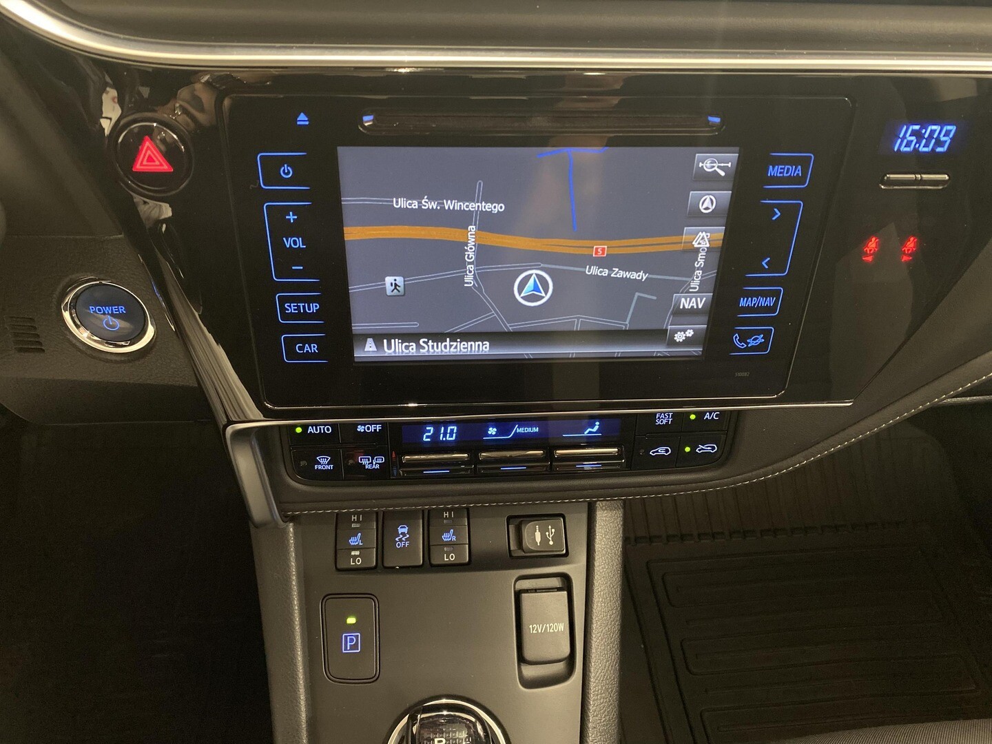 Toyota Auris