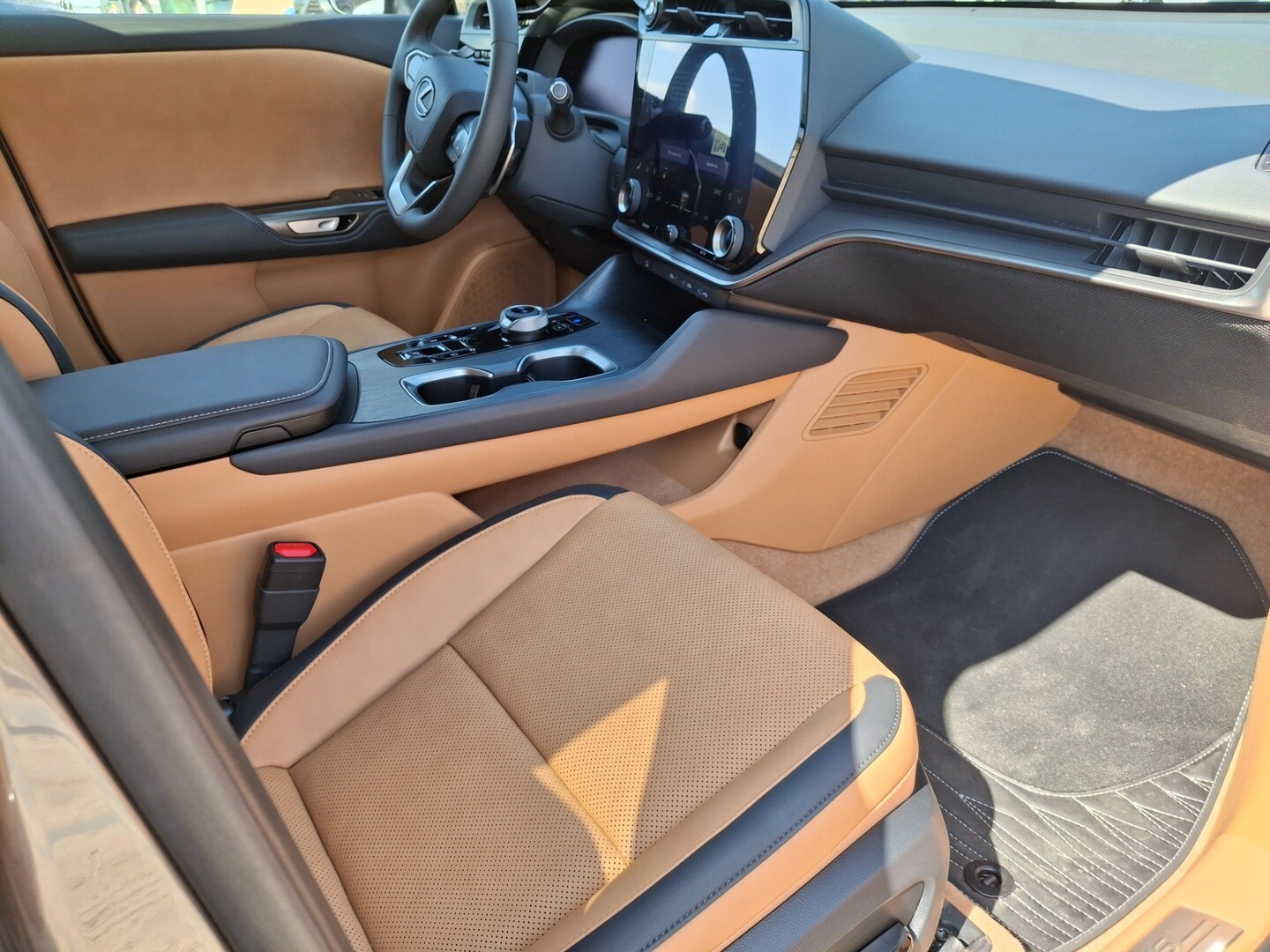 Lexus RZ