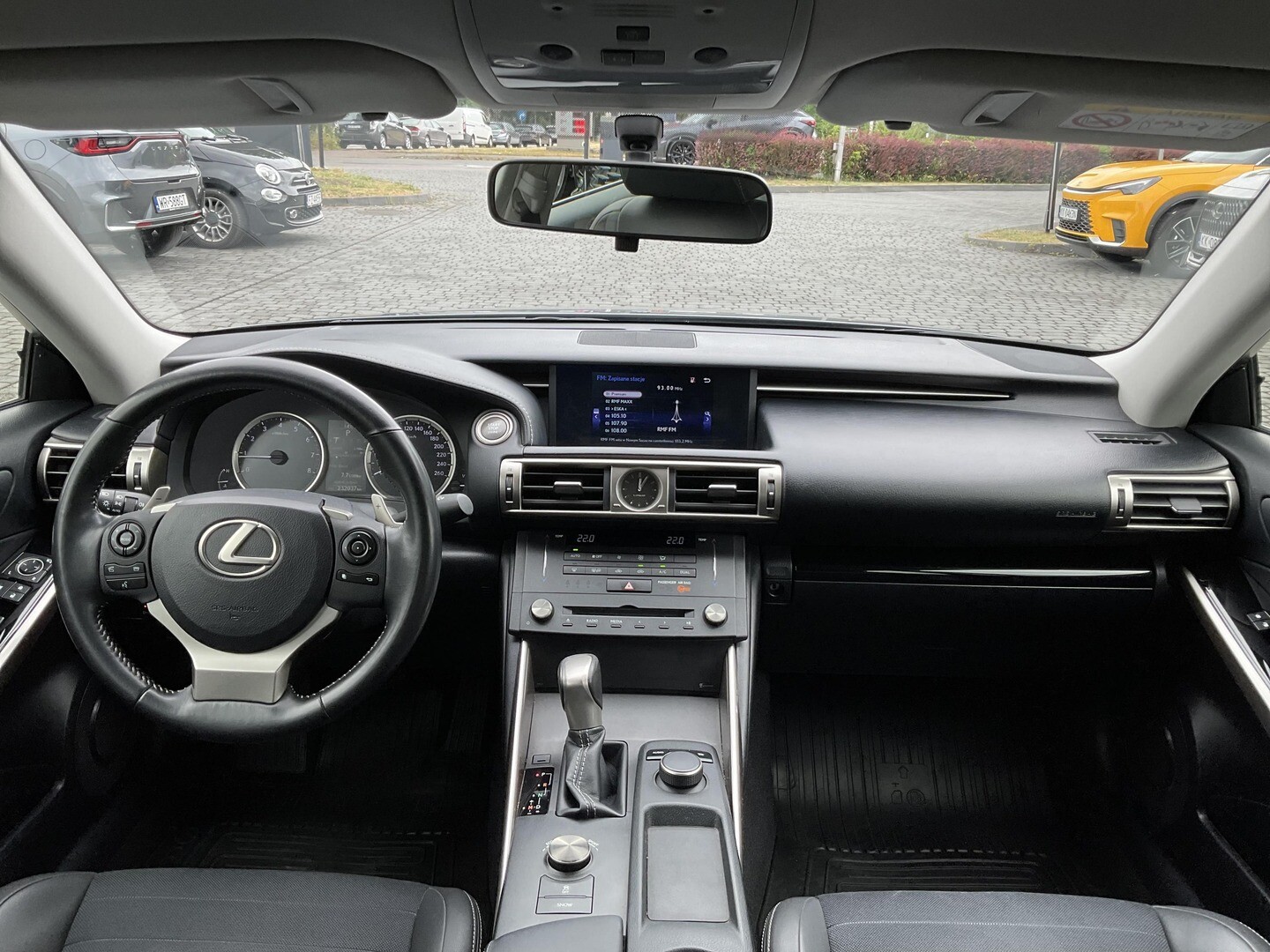 Lexus IS