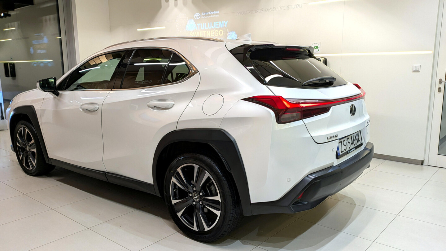 Lexus UX
