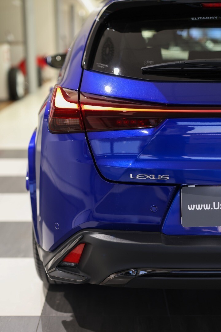 Lexus UX