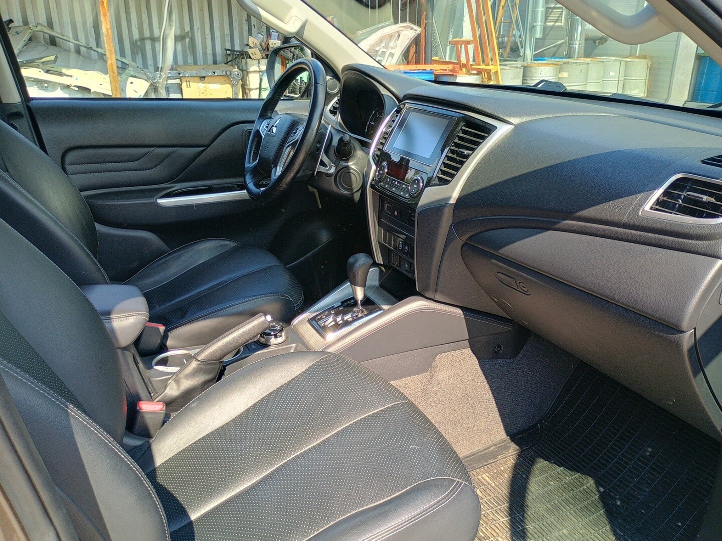 Mitsubishi L200
