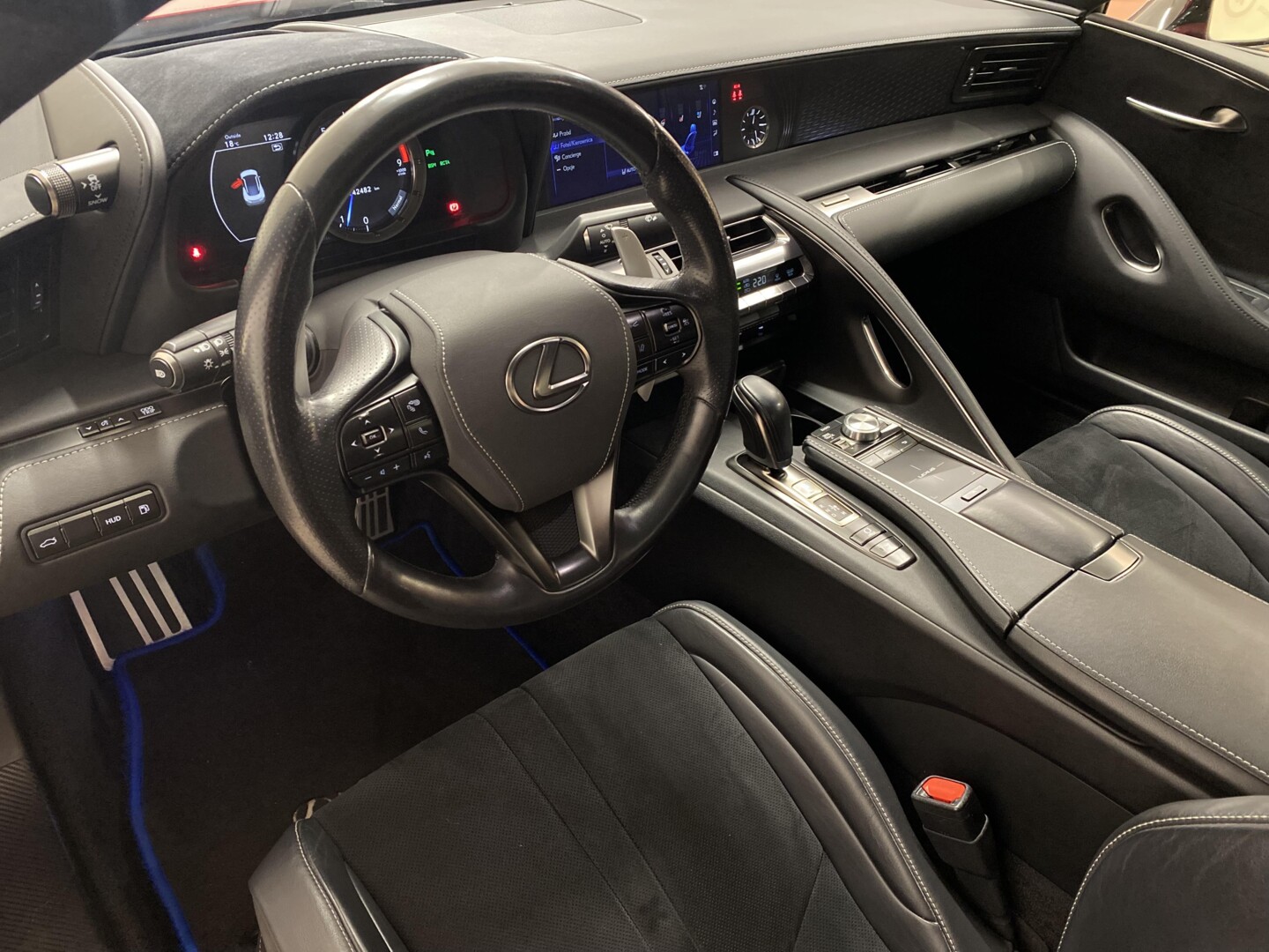 Lexus LC