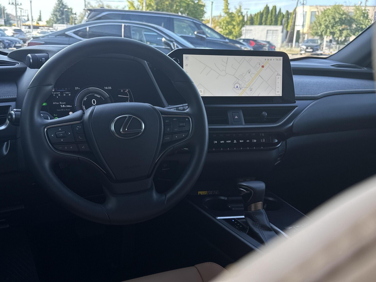 Lexus UX