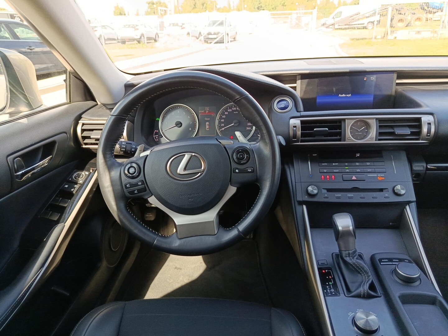 Lexus IS