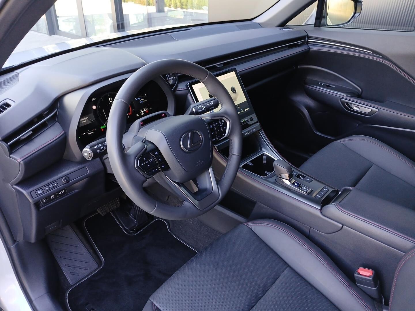 Lexus LBX