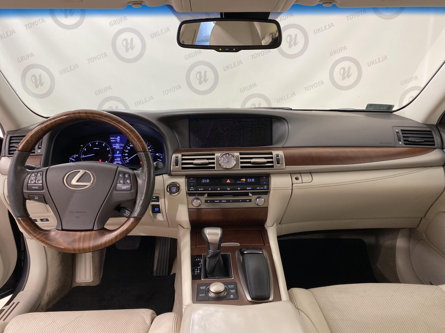 Lexus LS