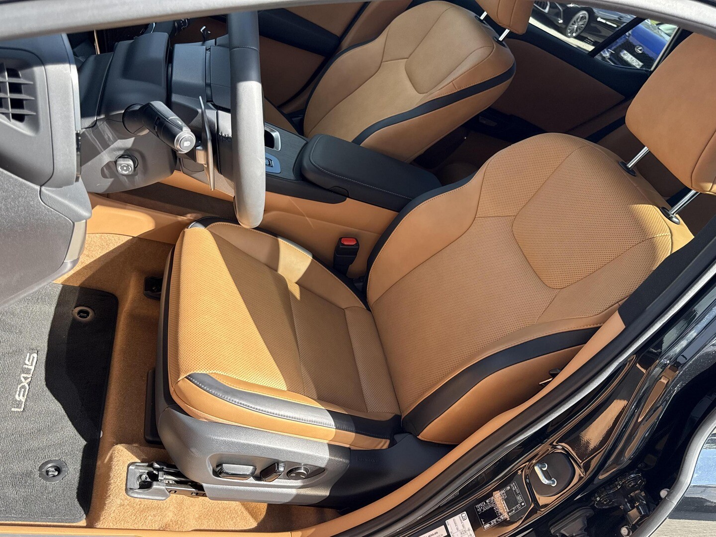 Lexus RZ