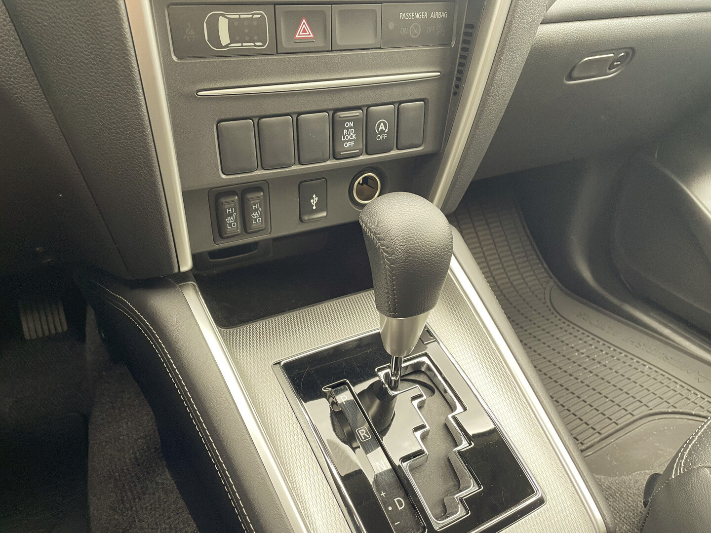 Mitsubishi L200